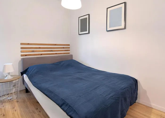 Seaside - Balcony, Workspace, Bus - By Rentujemy Apartment *