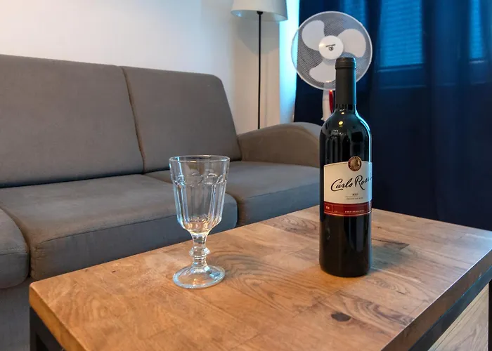 Seaside - Balcony, Workspace, Bus - By Rentujemy Apartment *